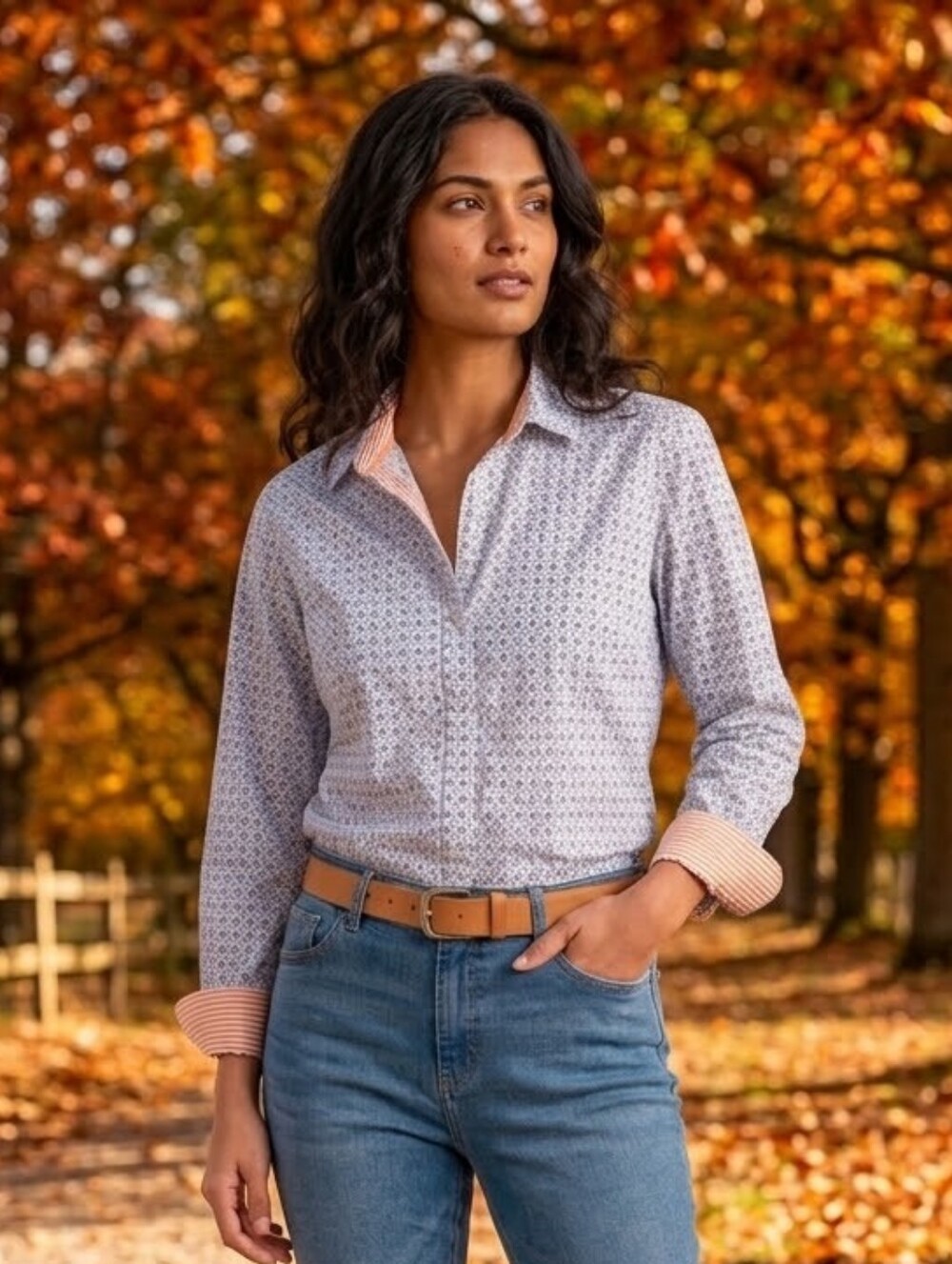 Foxcroft NYC Wrinkle-Free Geometric Button Down Shirt Size 16W Shaped